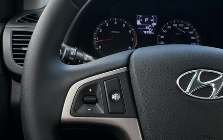 Hyundai Solaris II рестайлинг, 2015 год, 1 280 000 рублей, 22 фотография