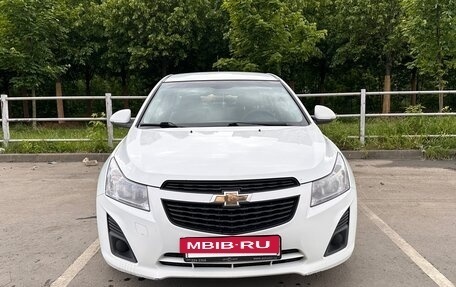 Chevrolet Cruze II, 2014 год, 690 000 рублей, 2 фотография