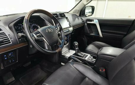 Toyota Land Cruiser Prado 150 рестайлинг 2, 2021 год, 5 890 000 рублей, 11 фотография