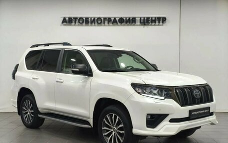 Toyota Land Cruiser Prado 150 рестайлинг 2, 2021 год, 5 890 000 рублей, 3 фотография