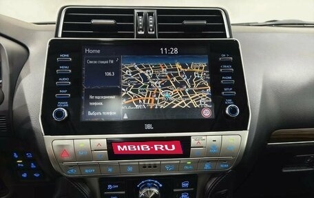 Toyota Land Cruiser Prado 150 рестайлинг 2, 2021 год, 5 890 000 рублей, 13 фотография