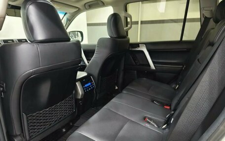 Toyota Land Cruiser Prado 150 рестайлинг 2, 2021 год, 5 890 000 рублей, 27 фотография
