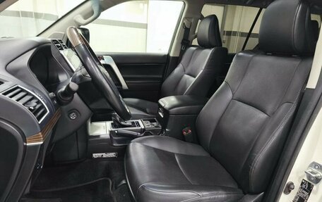Toyota Land Cruiser Prado 150 рестайлинг 2, 2021 год, 5 890 000 рублей, 21 фотография