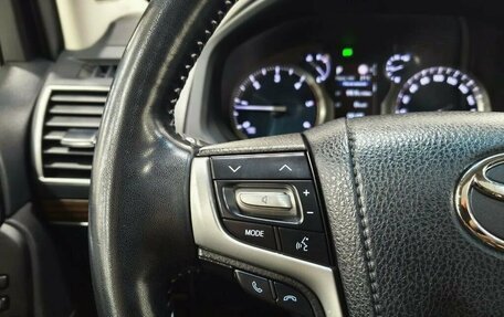 Toyota Land Cruiser Prado 150 рестайлинг 2, 2021 год, 5 890 000 рублей, 22 фотография