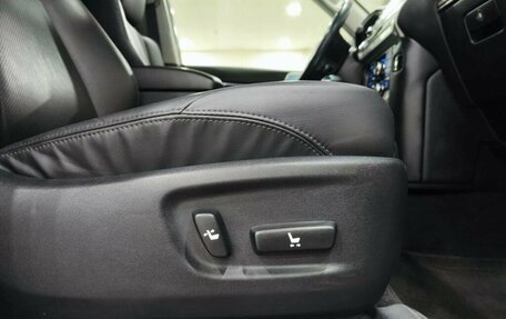 Toyota Land Cruiser Prado 150 рестайлинг 2, 2021 год, 5 890 000 рублей, 32 фотография