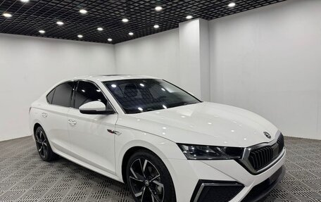 Skoda Octavia IV, 2022 год, 1 950 000 рублей, 4 фотография