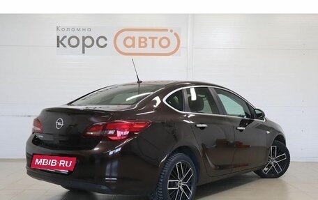 Opel Astra J, 2013 год, 887 400 рублей, 3 фотография