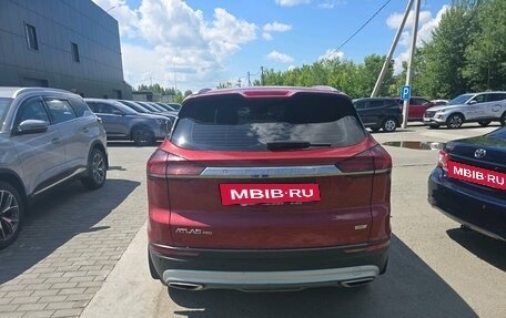 Geely Atlas, 2024 год, 2 240 000 рублей, 6 фотография