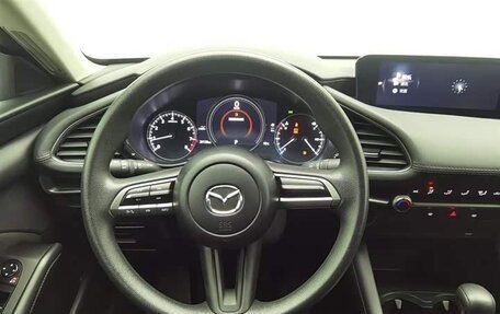 Mazda 3, 2022 год, 1 325 000 рублей, 10 фотография