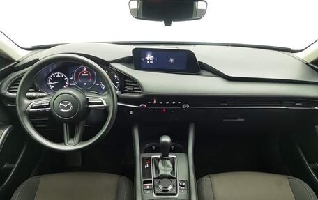 Mazda 3, 2022 год, 1 325 000 рублей, 11 фотография