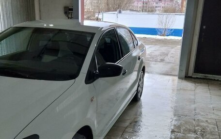 Volkswagen Polo VI (EU Market), 2015 год, 895 000 рублей, 1 фотография