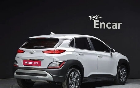 Hyundai Kona I, 2022 год, 1 912 000 рублей, 2 фотография