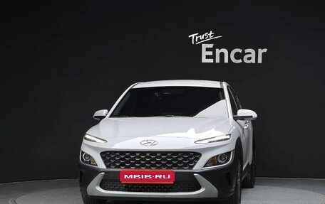 Hyundai Kona I, 2022 год, 1 912 000 рублей, 3 фотография