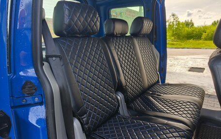 Volkswagen Caddy III рестайлинг, 2006 год, 760 000 рублей, 21 фотография