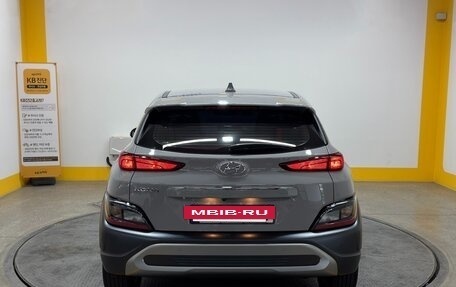 Hyundai Kona I, 2022 год, 2 140 000 рублей, 4 фотография