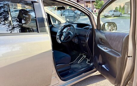 Toyota Ractis I, 2005 год, 565 000 рублей, 10 фотография