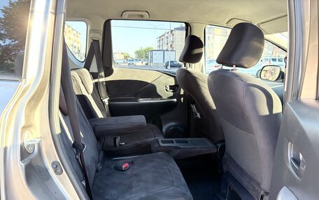 Toyota Ractis I, 2005 год, 565 000 рублей, 12 фотография