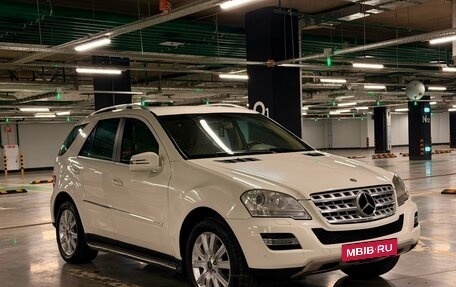 Mercedes-Benz M-Класс, 2010 год, 1 235 000 рублей, 24 фотография
