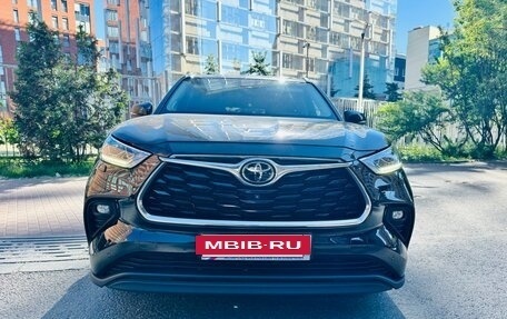 Toyota Highlander, 2021 год, 3 850 000 рублей, 7 фотография
