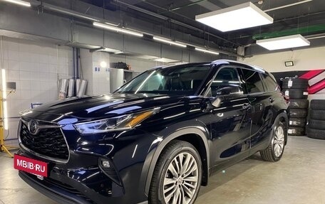 Toyota Highlander, 2021 год, 3 850 000 рублей, 13 фотография