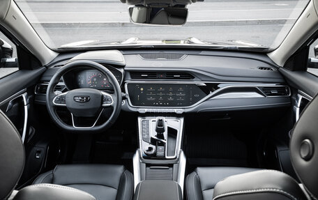 Geely Atlas, 2024 год, 2 590 000 рублей, 22 фотография