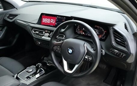 BMW 1 серия, 2023 год, 2 090 002 рублей, 4 фотография
