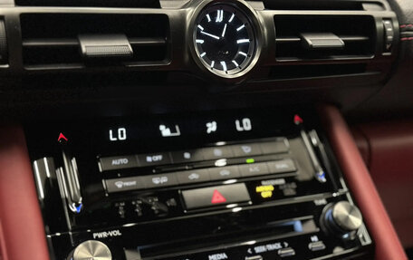 Lexus IS III, 2022 год, 6 200 000 рублей, 24 фотография