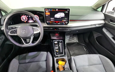 Volkswagen Golf VIII, 2025 год, 2 900 000 рублей, 7 фотография