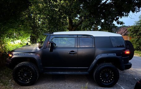 Toyota FJ Cruiser, 2009 год, 4 000 000 рублей, 17 фотография