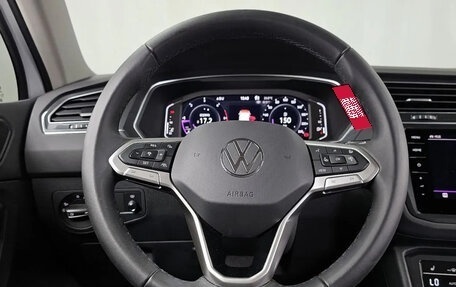 Volkswagen Tiguan II, 2024 год, 2 810 000 рублей, 13 фотография