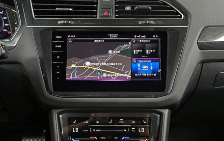 Volkswagen Tiguan II, 2024 год, 2 810 000 рублей, 14 фотография