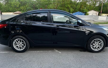Hyundai Solaris II рестайлинг, 2014 год, 888 000 рублей, 2 фотография