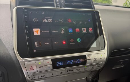 Toyota Land Cruiser Prado 150 рестайлинг 2, 2018 год, 5 000 000 рублей, 19 фотография
