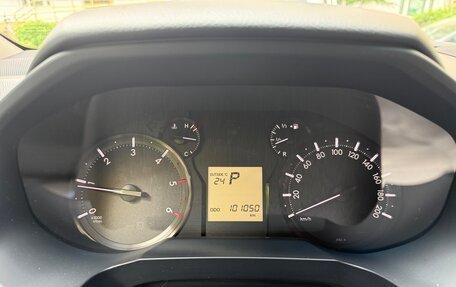 Toyota Land Cruiser Prado 150 рестайлинг 2, 2018 год, 5 000 000 рублей, 17 фотография