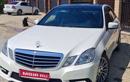 Mercedes-Benz E-Класс, 2011 год, 1 760 000 рублей, 6 фотография