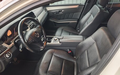 Mercedes-Benz E-Класс, 2011 год, 1 760 000 рублей, 28 фотография