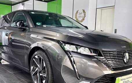 Peugeot 308, 2022 год, 2 410 000 рублей, 1 фотография
