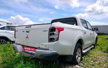 Mitsubishi L200 IV рестайлинг, 2018 год, 945 000 рублей, 3 фотография
