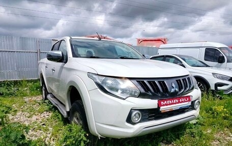 Mitsubishi L200 IV рестайлинг, 2018 год, 945 000 рублей, 2 фотография