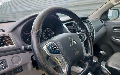 Mitsubishi L200 IV рестайлинг, 2018 год, 945 000 рублей, 7 фотография