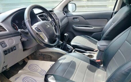 Mitsubishi L200 IV рестайлинг, 2018 год, 945 000 рублей, 9 фотография