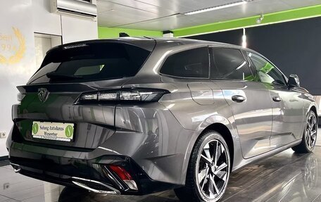 Peugeot 308, 2022 год, 2 410 000 рублей, 3 фотография