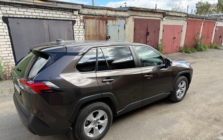 Toyota RAV4, 2020 год, 3 300 000 рублей, 3 фотография