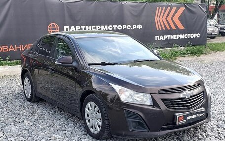 Chevrolet Cruze II, 2013 год, 689 000 рублей, 3 фотография