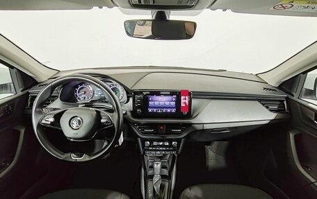 Skoda Rapid II, 2021 год, 1 680 000 рублей, 10 фотография