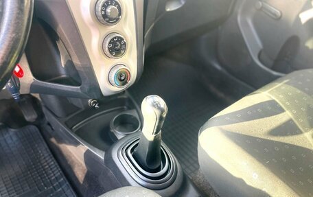 Toyota Yaris III рестайлинг, 2008 год, 419 000 рублей, 13 фотография