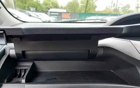 Toyota Yaris III рестайлинг, 2006 год, 469 000 рублей, 14 фотография