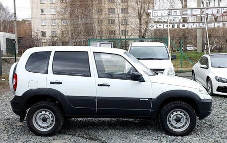 Chevrolet Niva I рестайлинг, 2014 год, 579 000 рублей, 4 фотография