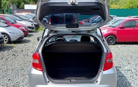 Honda Jazz II рестайлинг, 2012 год, 879 000 рублей, 22 фотография