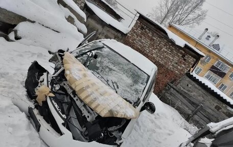 Toyota Ractis II, 2015 год, 150 000 рублей, 10 фотография